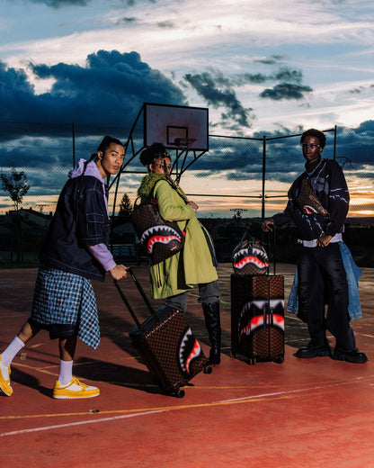 SHARKS IN PARIS BLUR EFFECT DUFFLE | Sprayground Discount