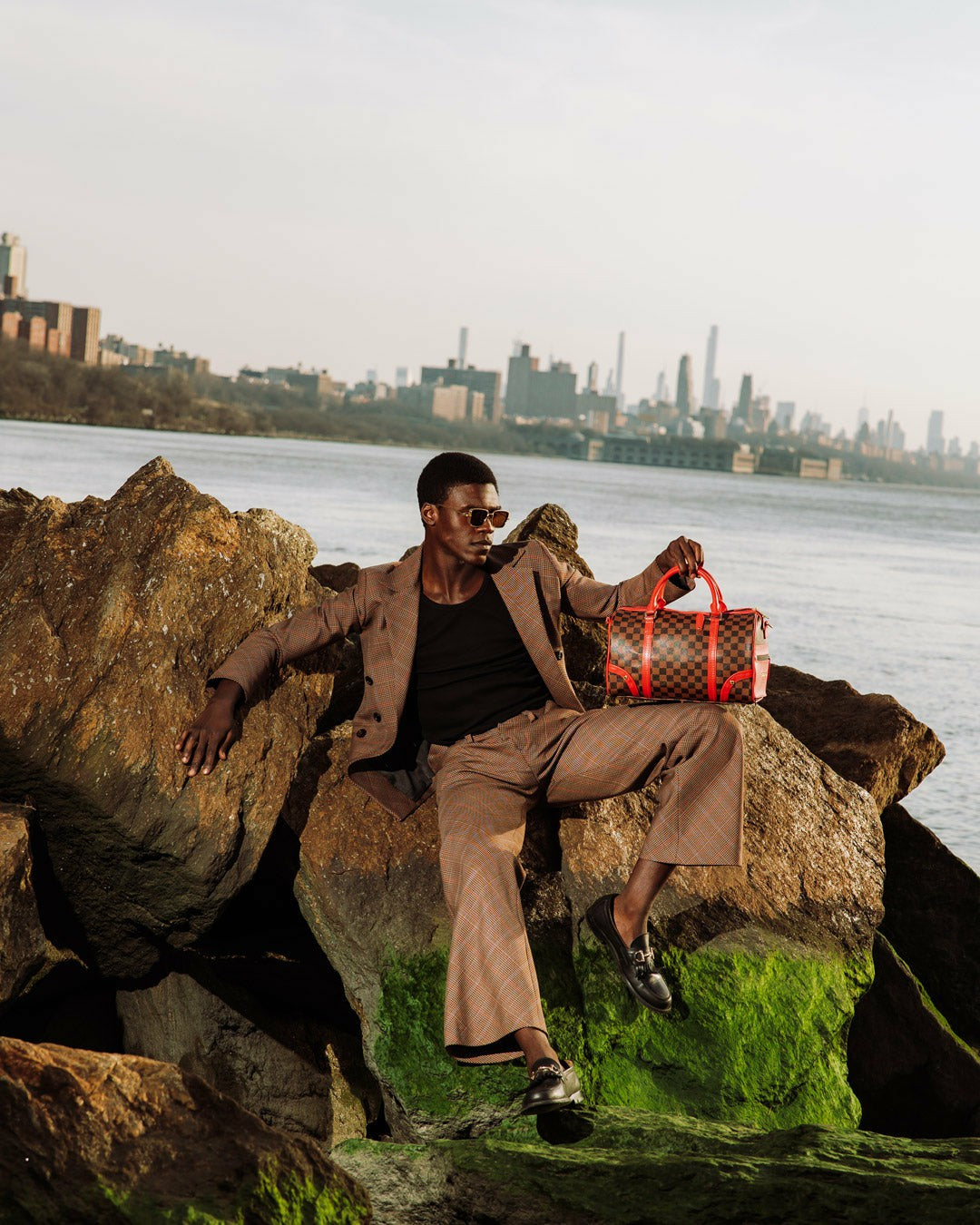 TAKEOVER THE THRONE MINI DUFFLE | Sprayground Near Me