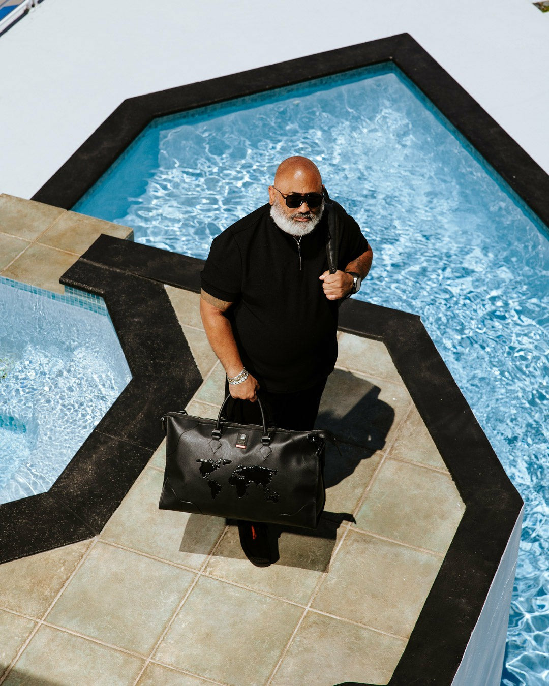 JAMES FIRST CLASS GLOBAL TAKEOFF PYRAMID DUFFLE | Sprayground Clearance