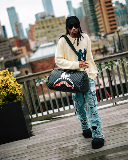 SNOOPY DAY OFF DUFFLE | Sprayground Discount
