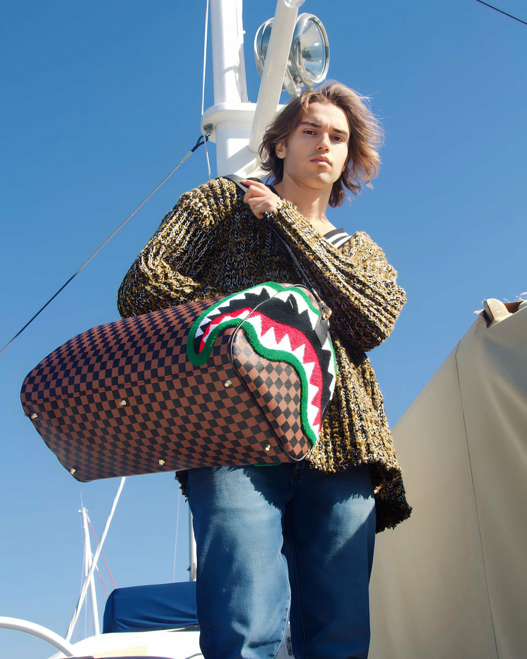 ROMEO AIR ITALIA SHARK DUFFLE | Sprayground Online