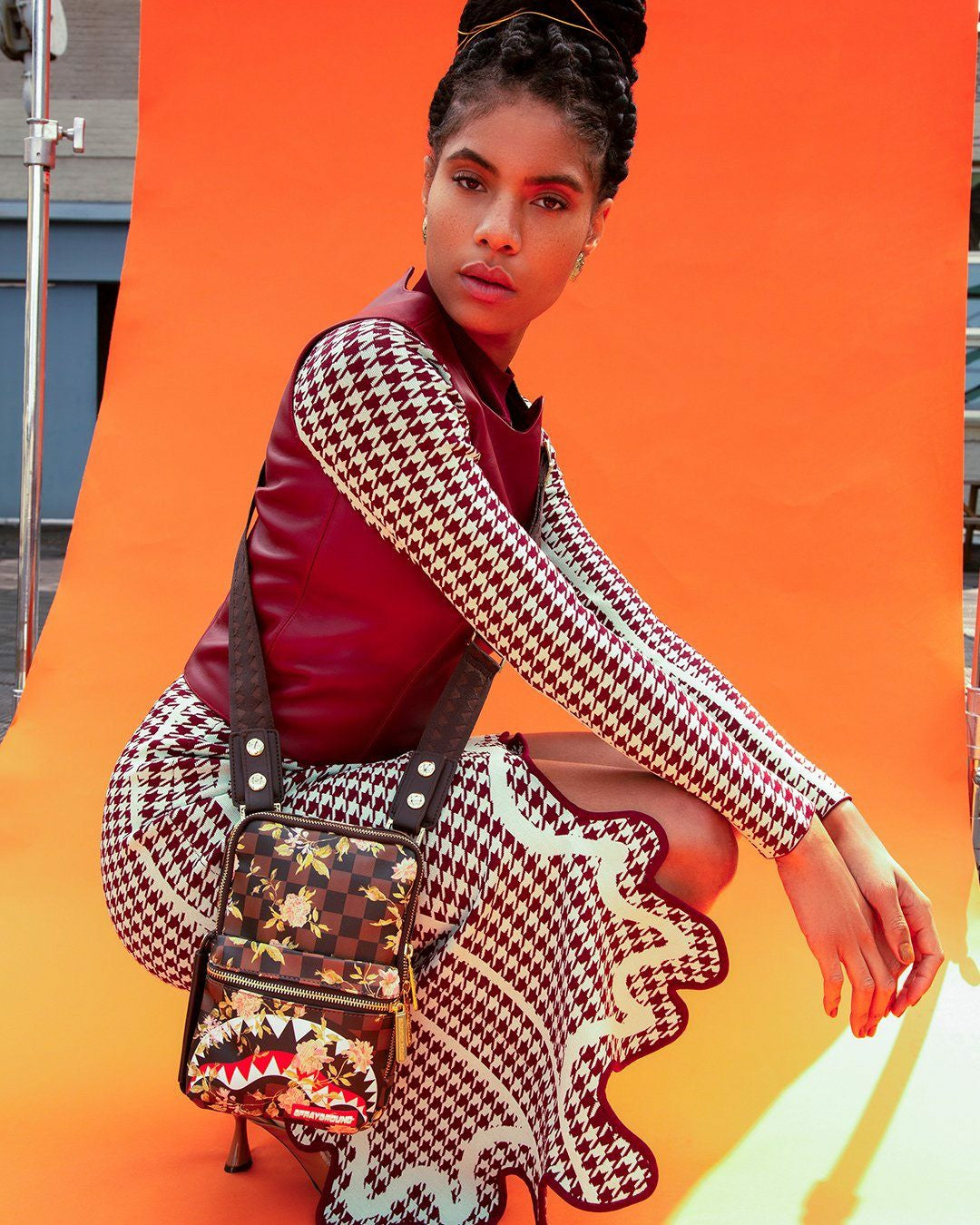 SHARKFLOWER CROSSBODY SLING | Sprayground Online