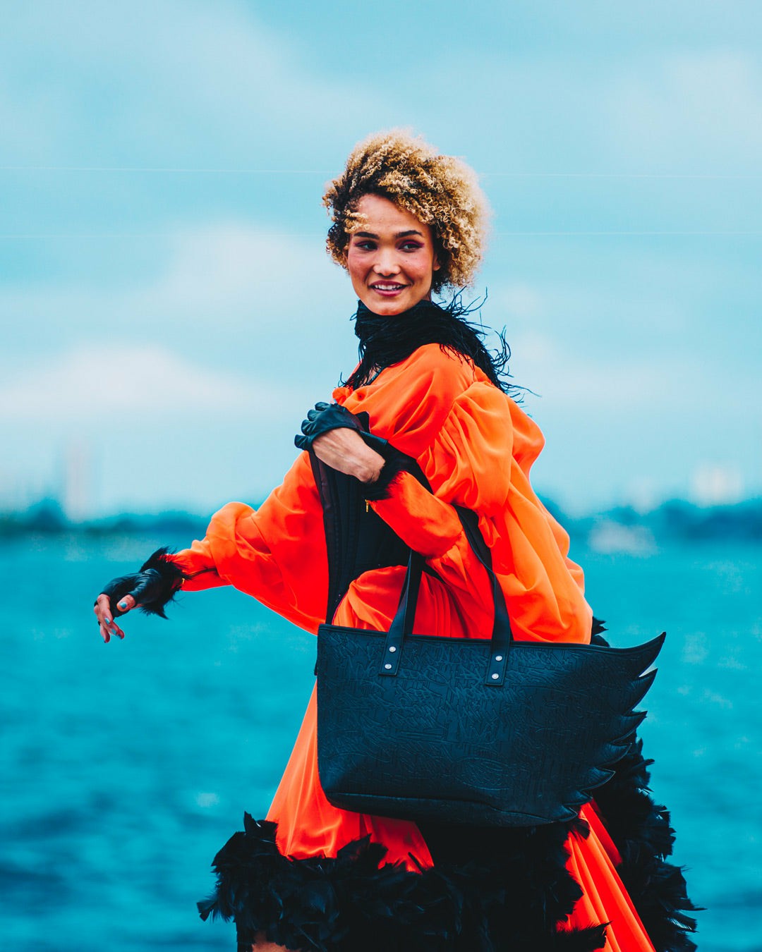 NIGHTFLIGHT G800 SKYBORNE WING TOTE | Sprayground US