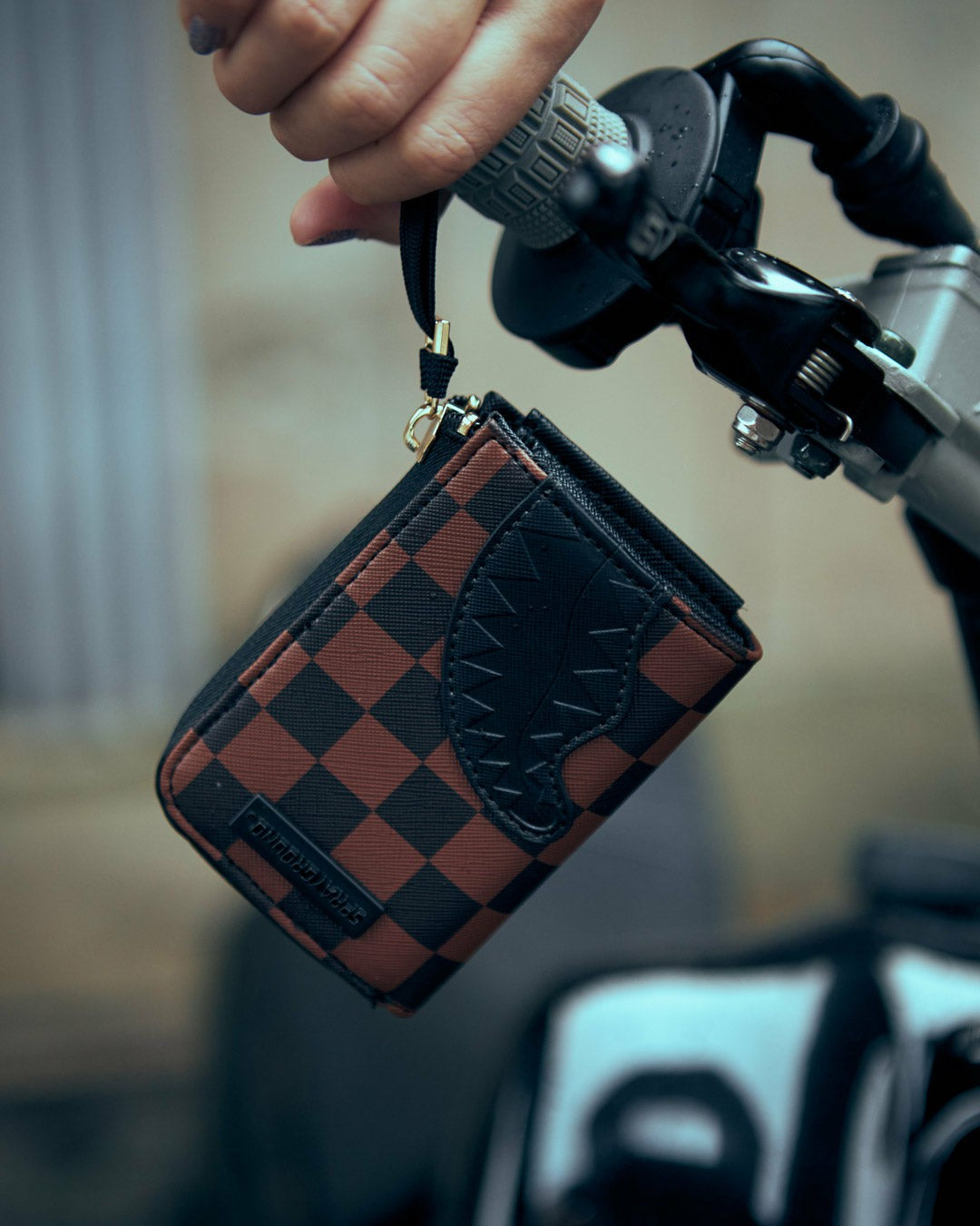 HENNY LOCK SHARKS IN PARIS WALLET | Sprayground Discount