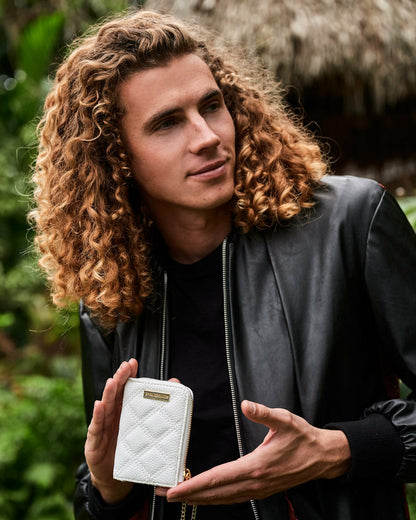 RIVIERA LE BLANC GOLD CHAIN SHARK WALLET | Sprayground Clearance