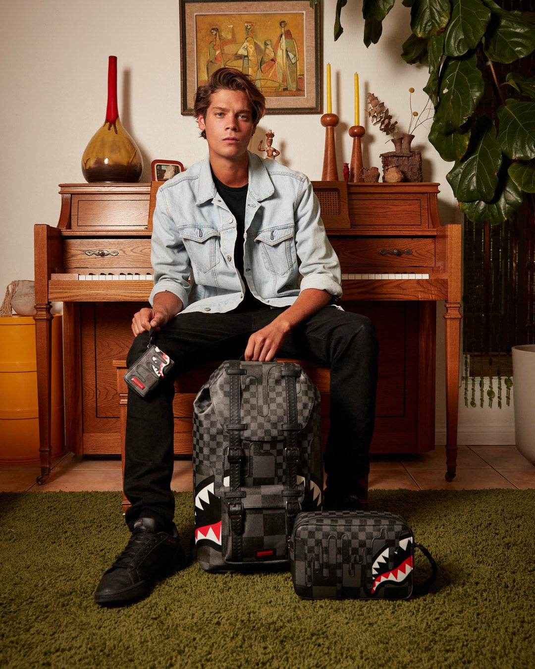 XTC GREY SHARKS IN PARIS WALLET | Sprayground Discount
