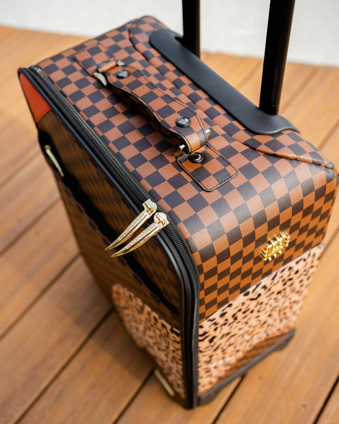 A.i.3 THE LEGACY JETSETTER CARRY-ON LUGGAGE | Sprayground US