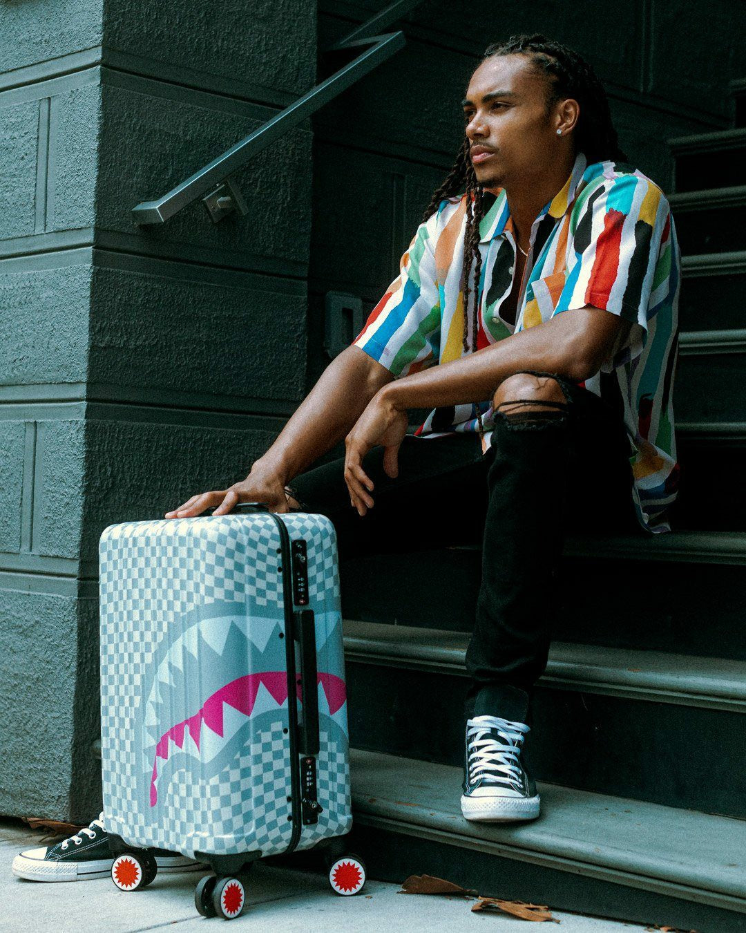 ROSE ALL DAY LA PALAIS SHARKNAUTICS HARDSHELL CARRY-ON LUGGAGE | Sprayground Discount