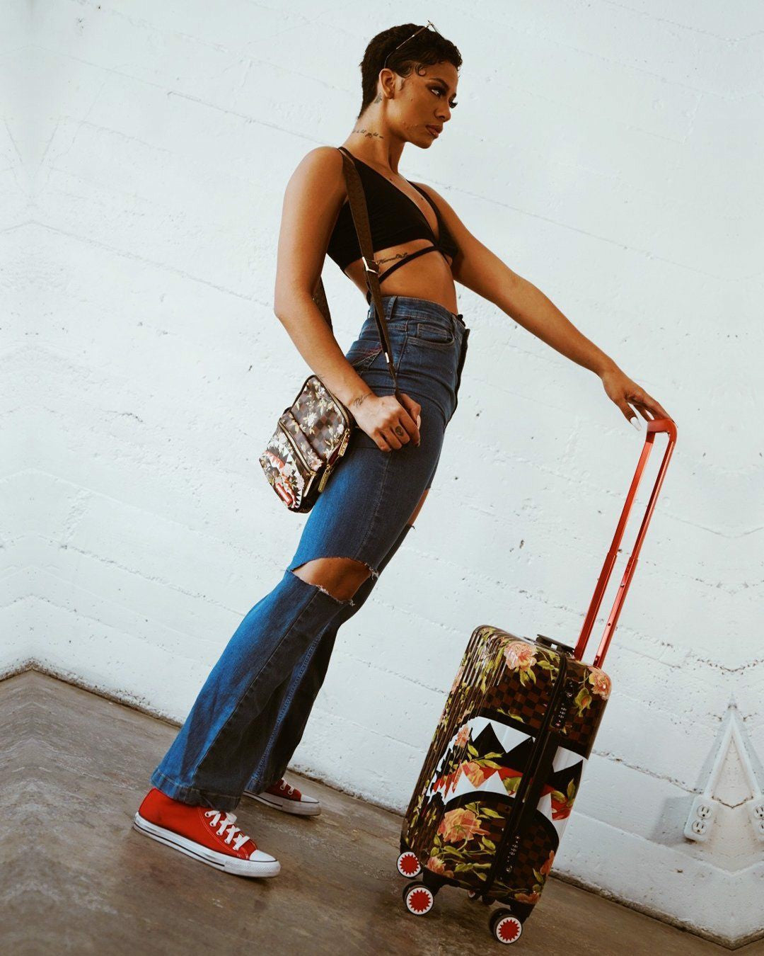 SHARKFLOWER 21.5” CARRY-ON SHARKNAUTICS LUGGAGE | Sprayground US