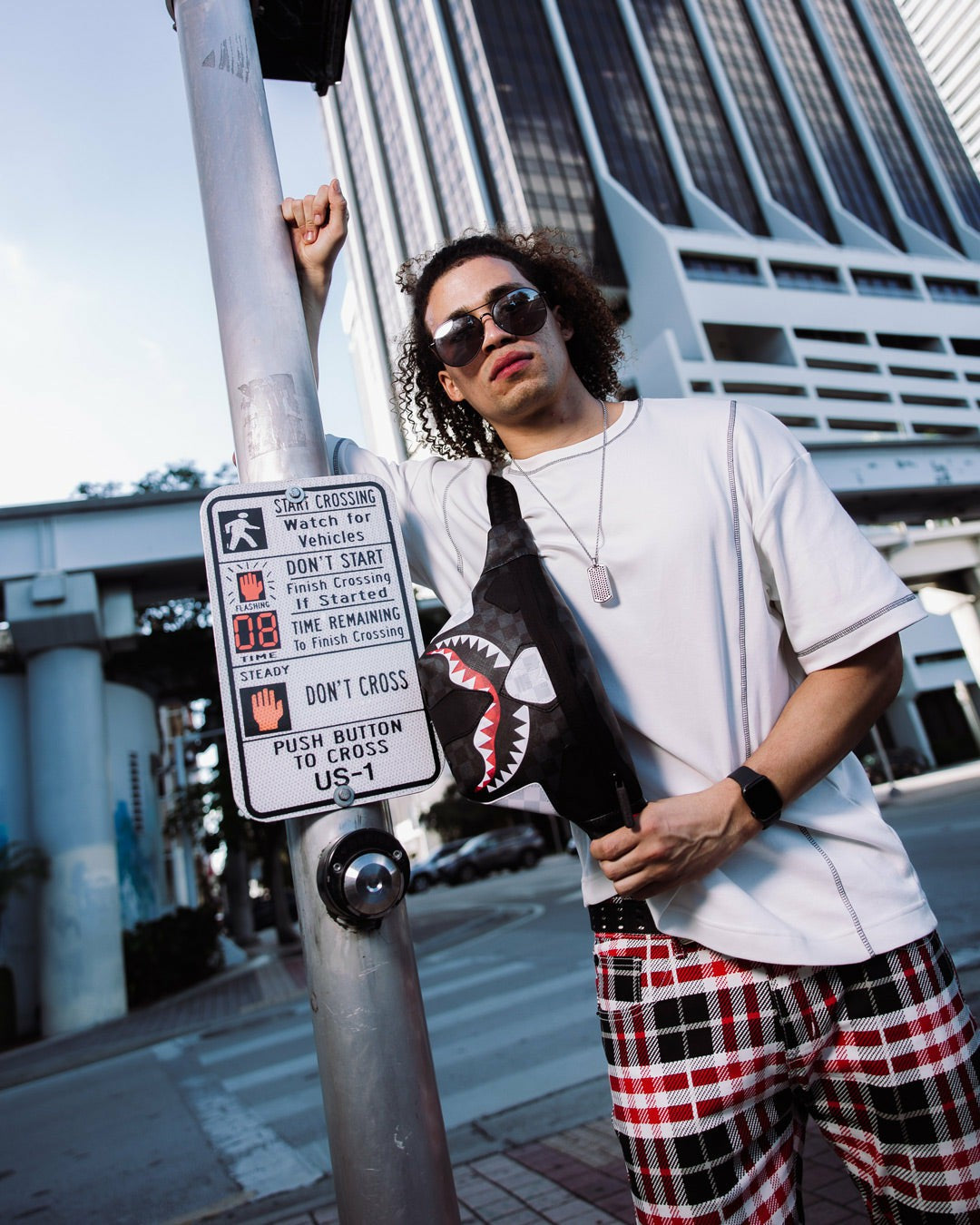 TRIPLE DECKER HEIR TO THE THRONE SAVVY CROSSBODY | Sprayground Near Me