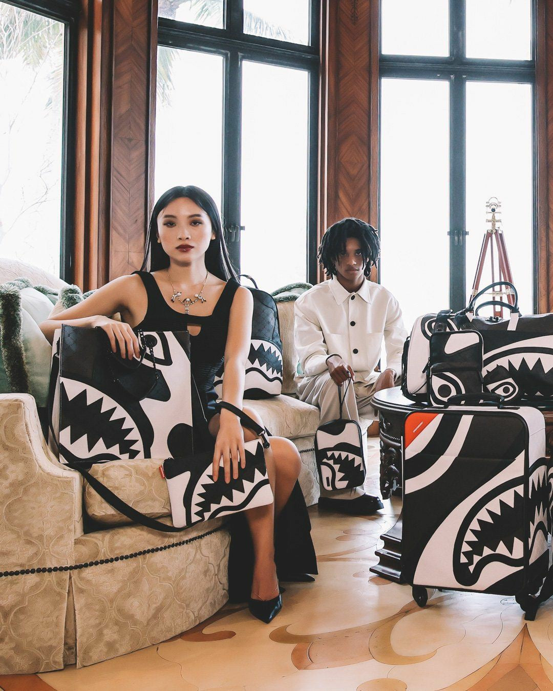 V.V.I.P. CROSSOVER CLUTCH | Sprayground Near Me