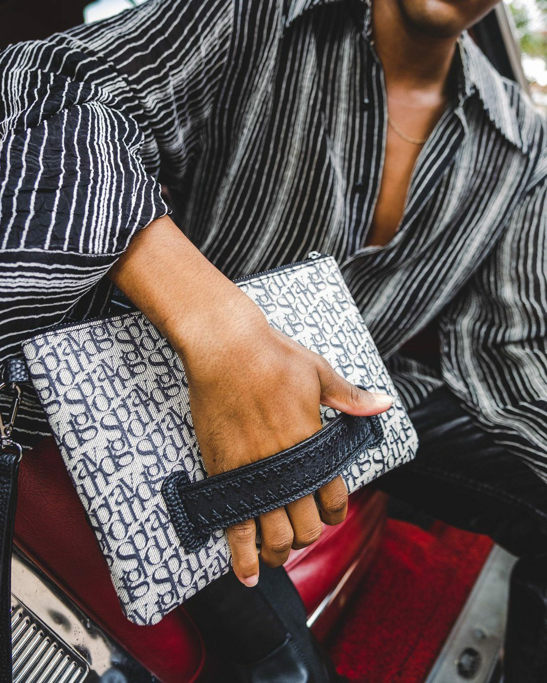 SG ALL DAY CROSSOVER CLUTCH | Sprayground US