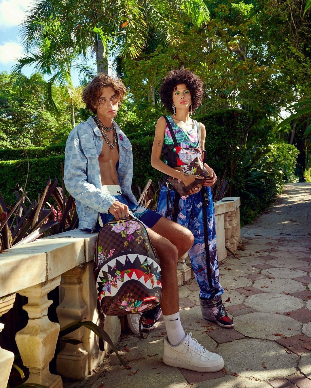 GARDEN OF SHARKS CROSSOVER CLUTCH | Sprayground Discount