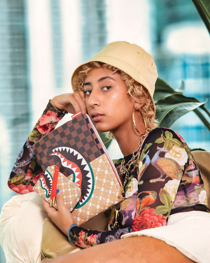 PARIS VS FLORENCE CROSSOVER CLUTCH | Sprayground Online