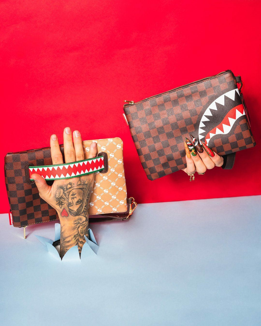 PARIS VS FLORENCE CROSSOVER CLUTCH | Sprayground Online