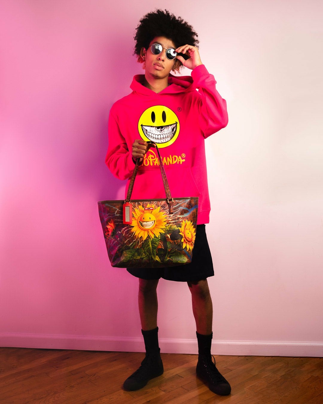 SUNFLOWER GRIN RON ENGLISH COLLAB TOTE | Sprayground Online