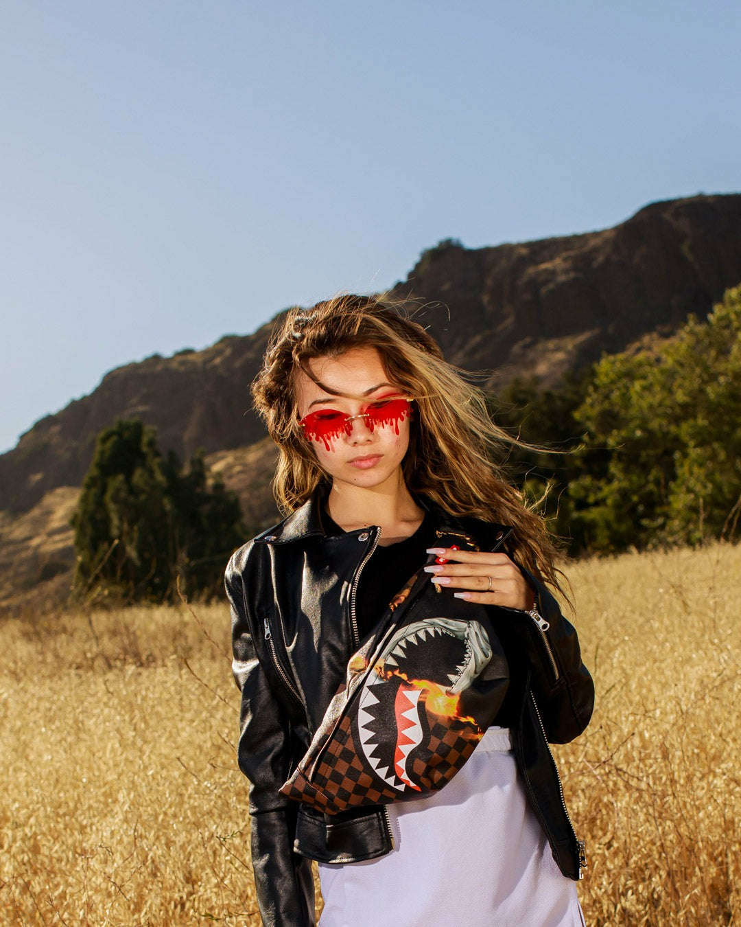 SHARKS IN PARIS UNSTOPPABLE SAVVY CROSSBODY | Sprayground Discount