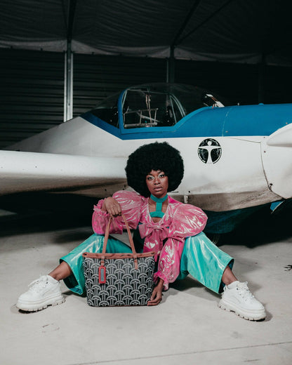 ILLUCHAINS TOTE | Sprayground Clearance
