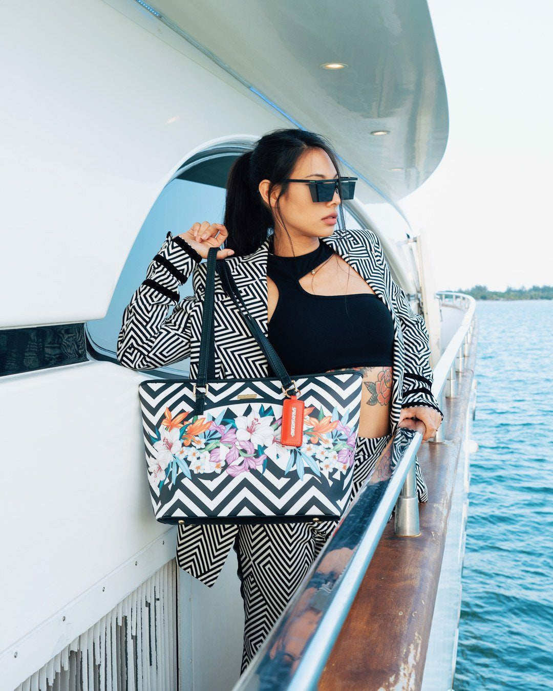 GLASS HOUSE TOTE | Sprayground US