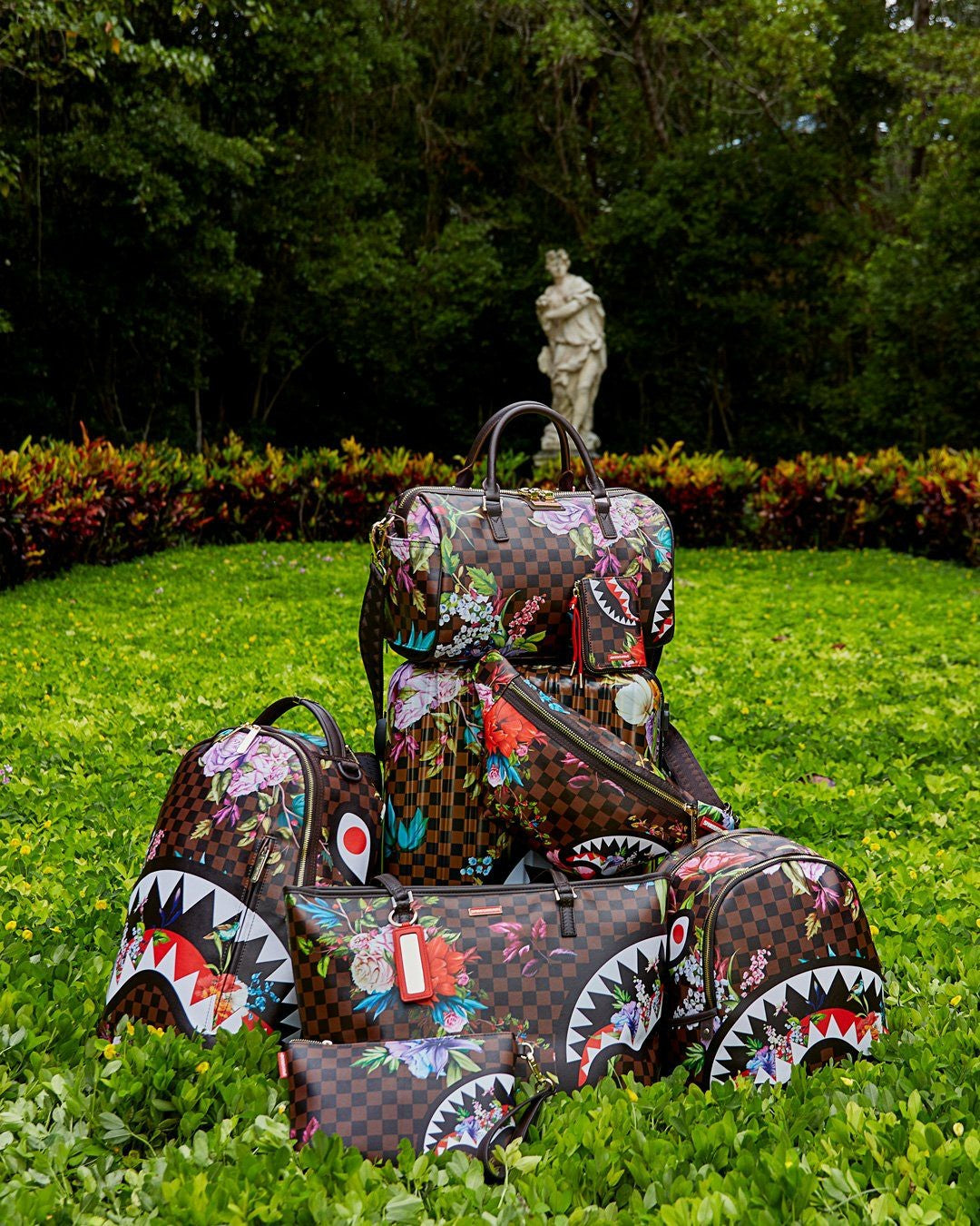 GARDEN OF SHARKS TOTE | Sprayground Discount