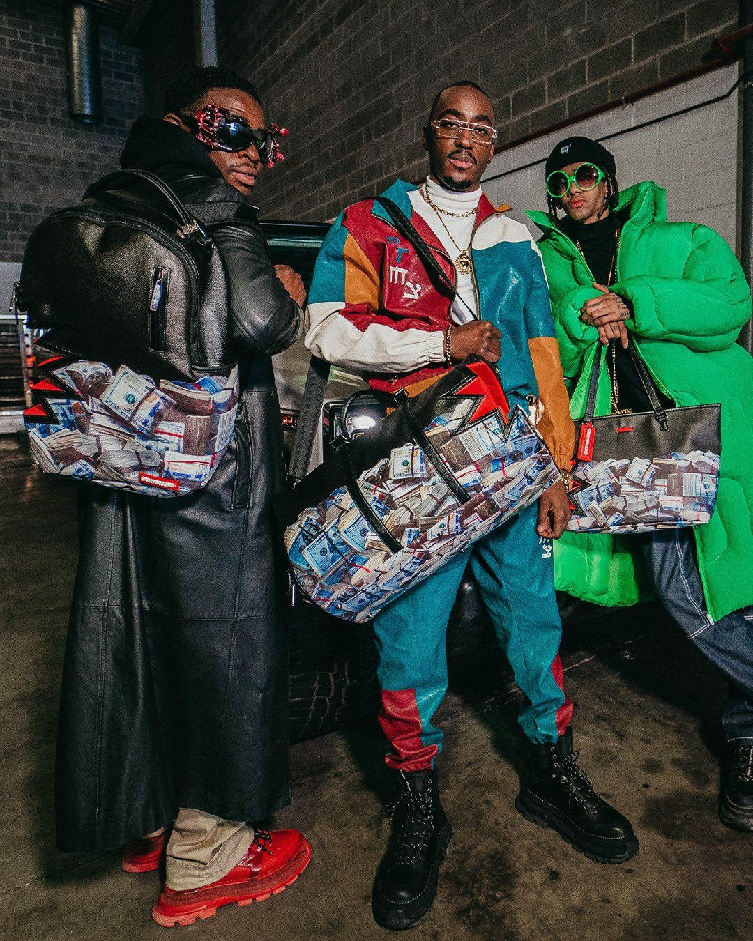 $HARKBITE TOTE | Sprayground Discount