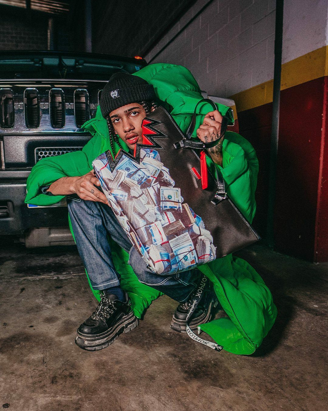 $HARKBITE TOTE | Sprayground Discount