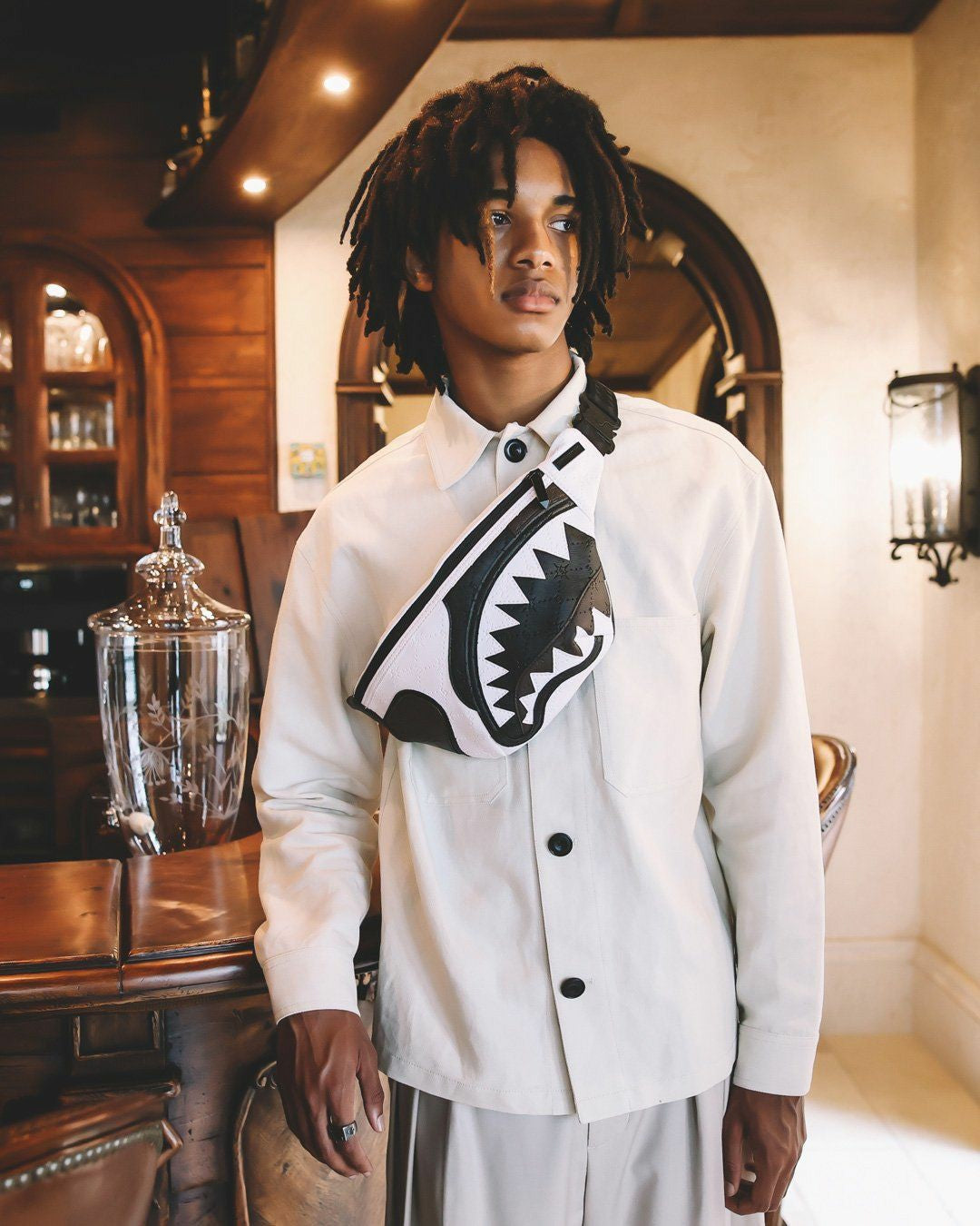 V.V.I.P. SAVVVY CROSSBODY | Sprayground sale
