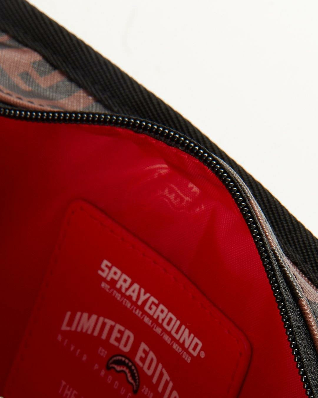 CARGO CROSSBODY: SPLIT THE CHECK | Sprayground Online