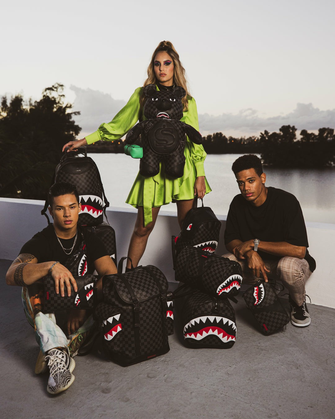 HENNY AIIR TO THE THRONE MINI DUFFLE | Sprayground US