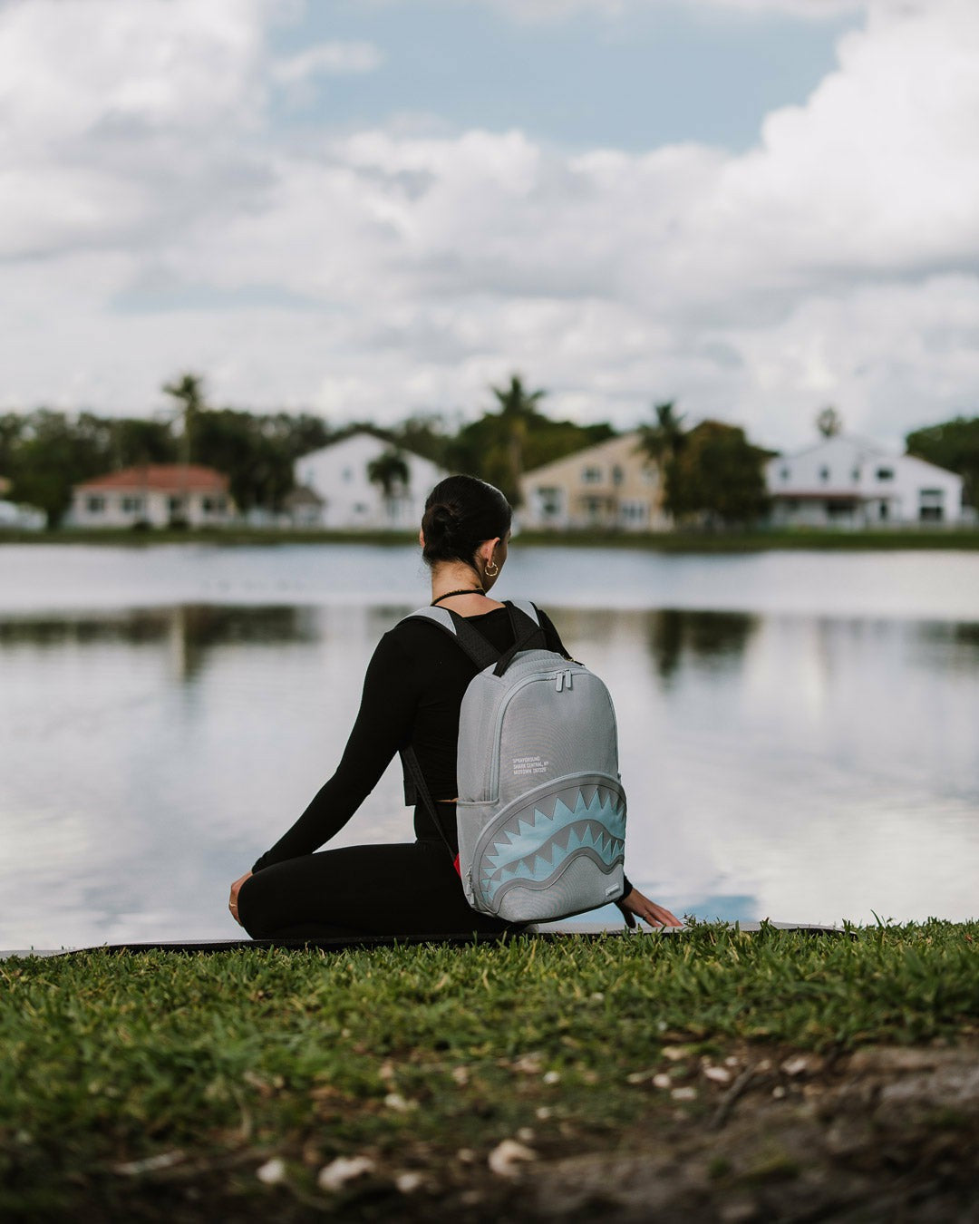 SHARK CENTRAL ICE MESH BACKPACK | Sprayground Clearance