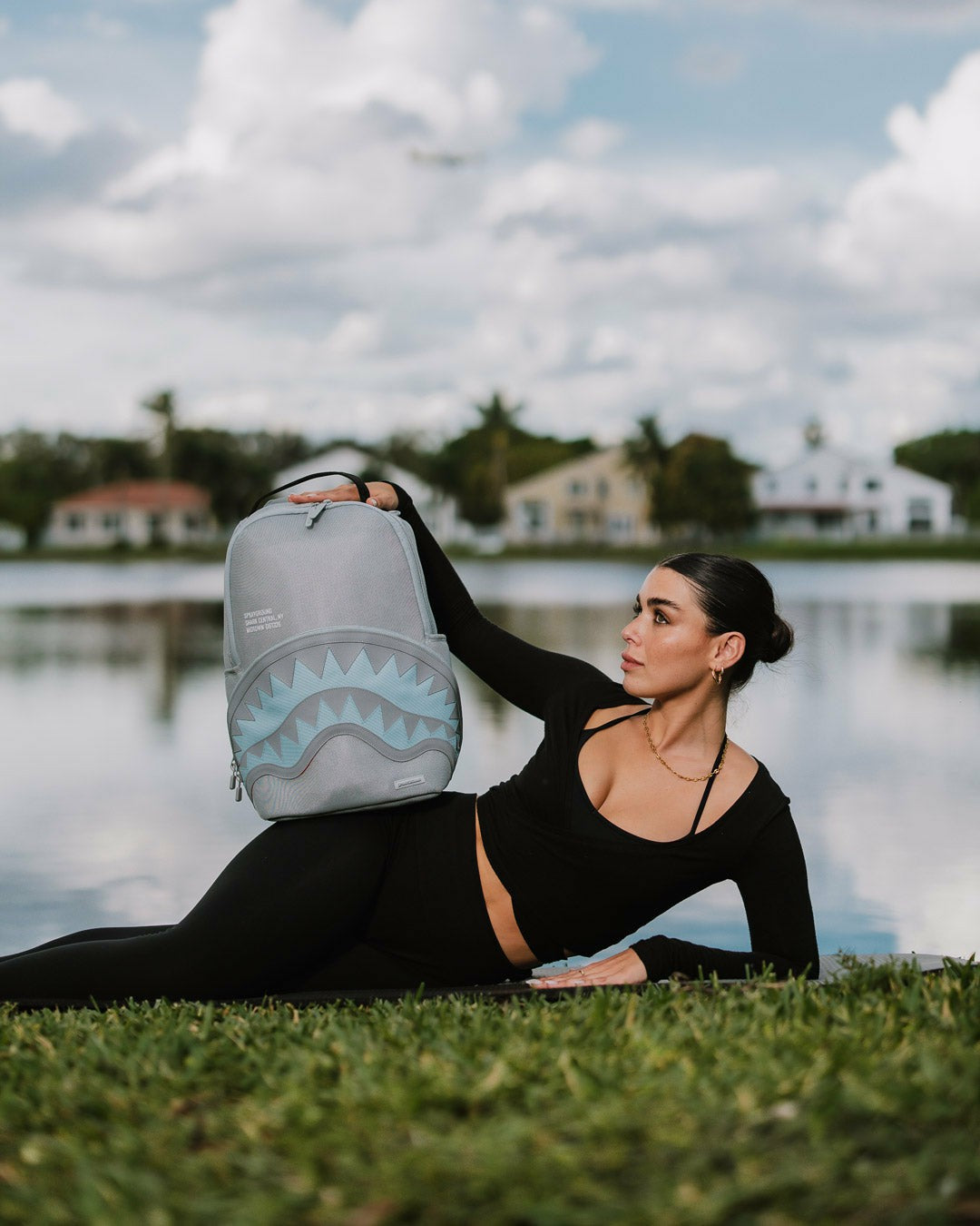 SHARK CENTRAL ICE MESH BACKPACK | Sprayground Clearance