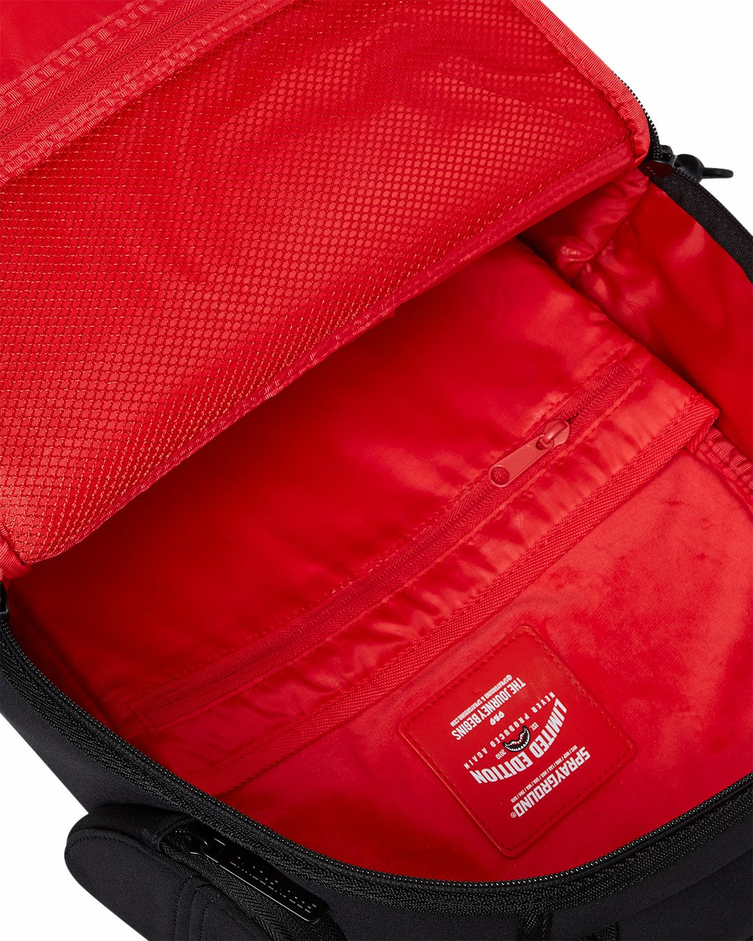 SHARK CENTRAL KYUSHU MOUNTAIN DLXS BACKPACK | Sprayground Online
