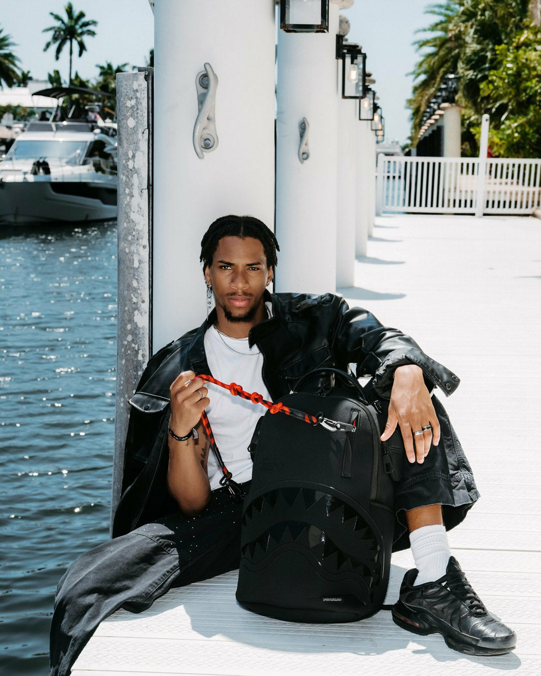 SHARK CENTRAL KYUSHU MOUNTAIN DLXS BACKPACK | Sprayground Online