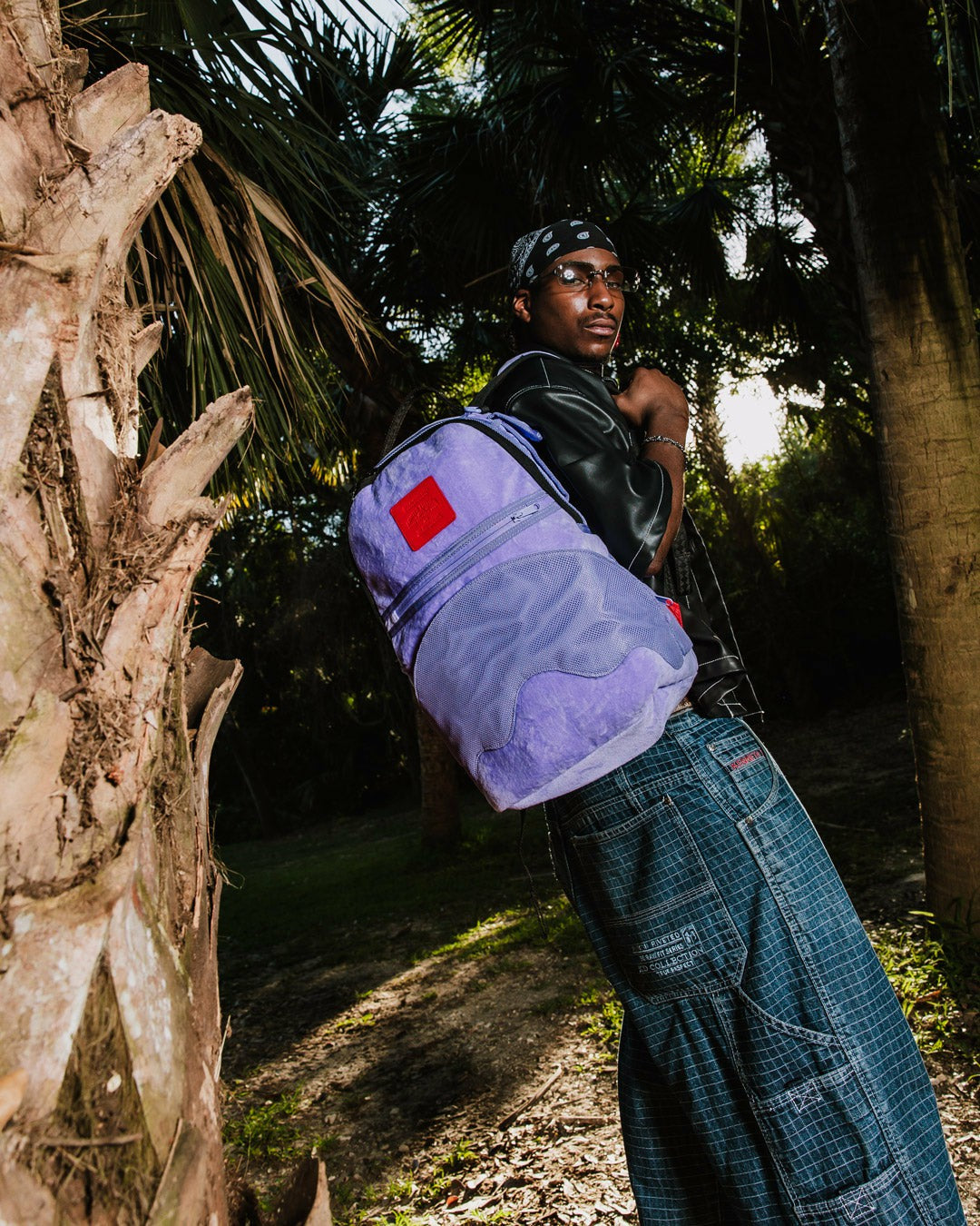 NOOO WAY!!! A REVERSIBLE BACKPACK - PURPLE VELOUR TO OG SHARKS IN PARI | Sprayground US