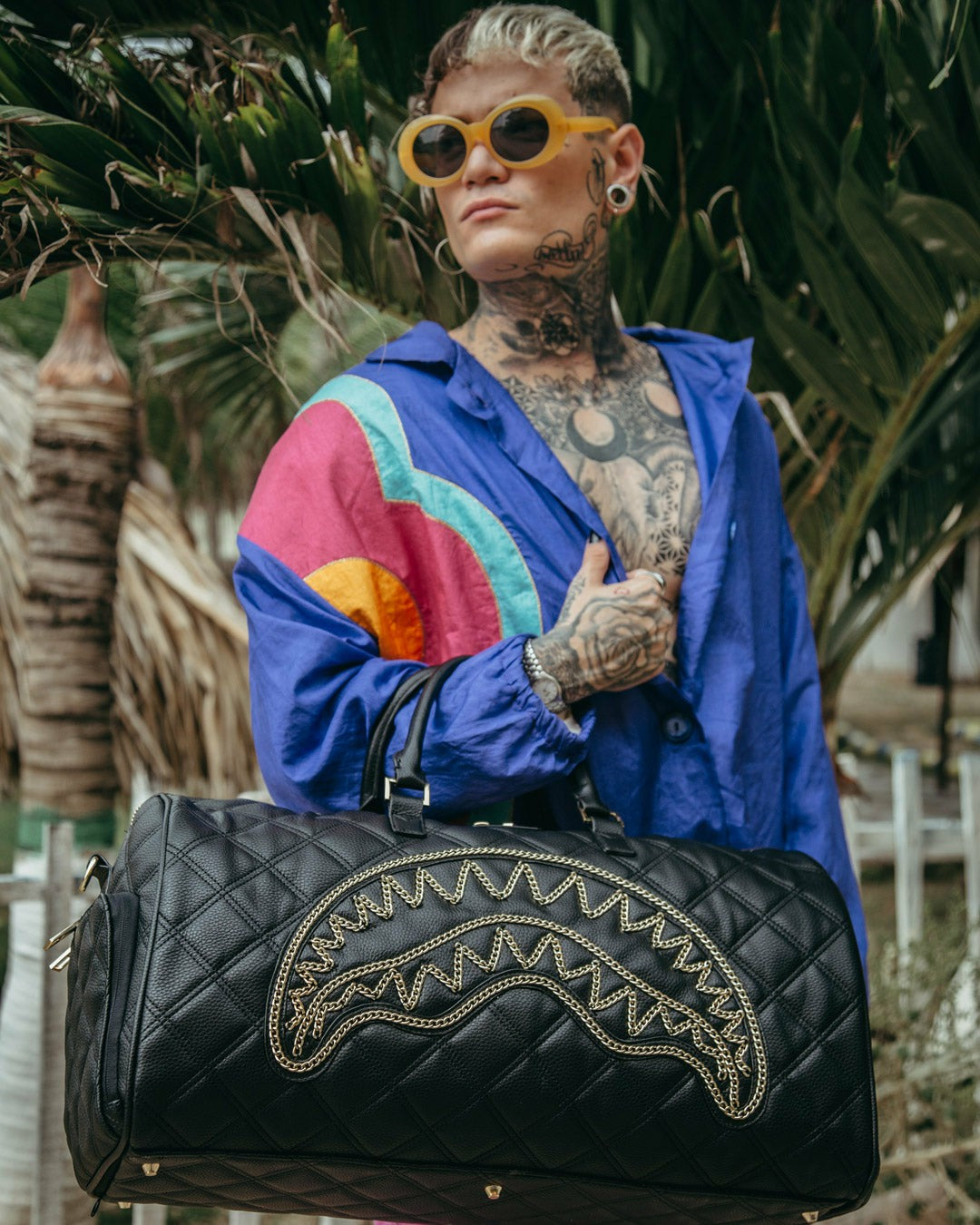 NOIR QUILT GOLD CHAIN SHARK DUFFLE | Sprayground Discount