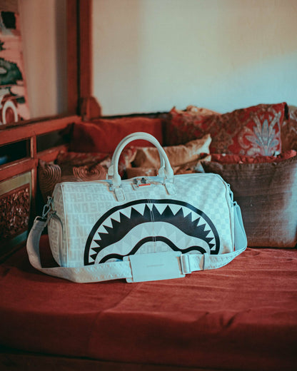 SPLIT THE CHECK (PEARL) DUFFLE | Sprayground Online