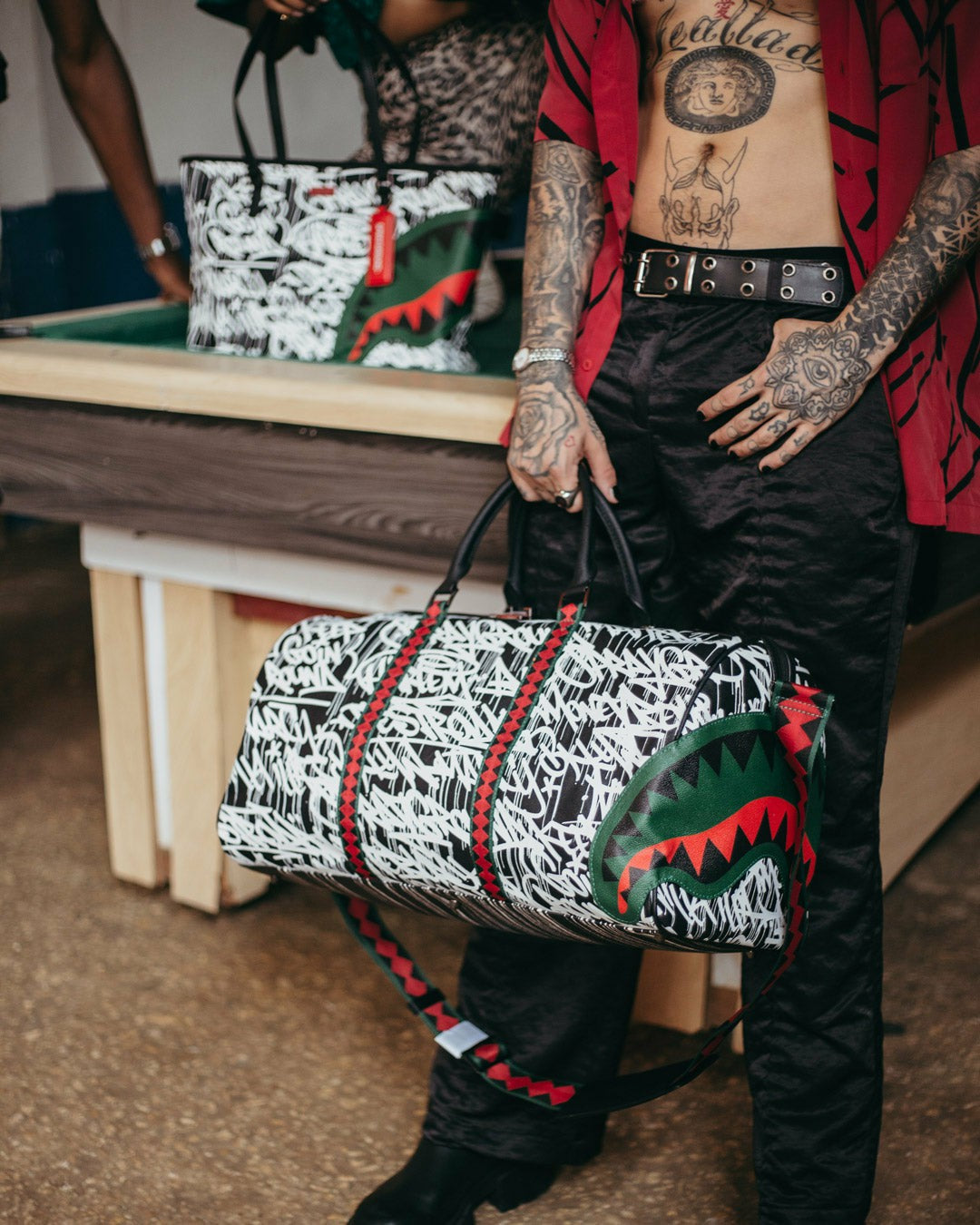 NIGHT NIGHT EMPEROR DUFFLE | Sprayground US
