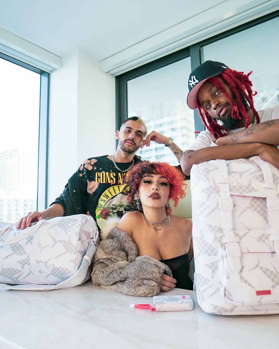 SHARK CHECK (WHITE) DUFFLE | Sprayground sale