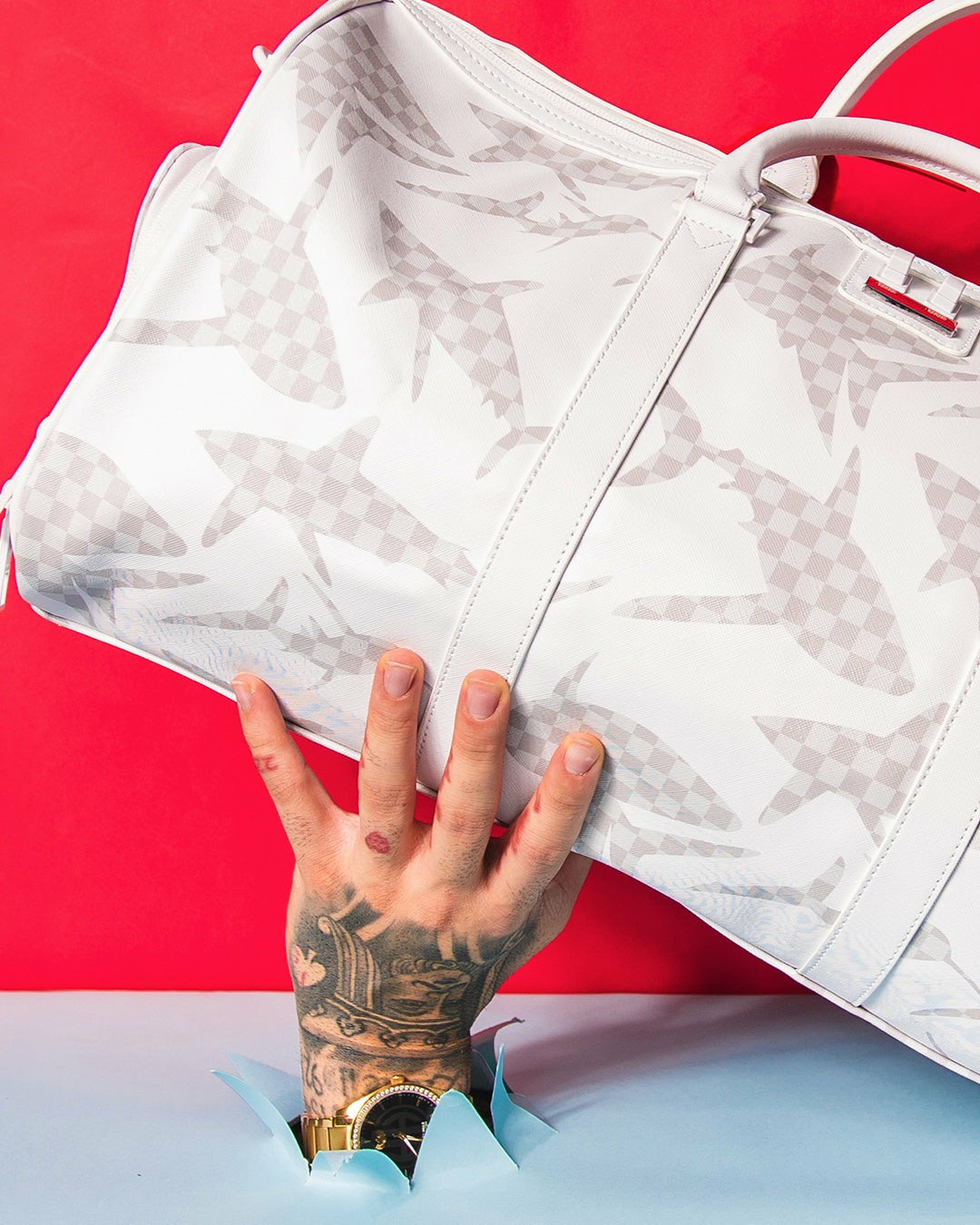 SHARK CHECK (WHITE) DUFFLE | Sprayground sale