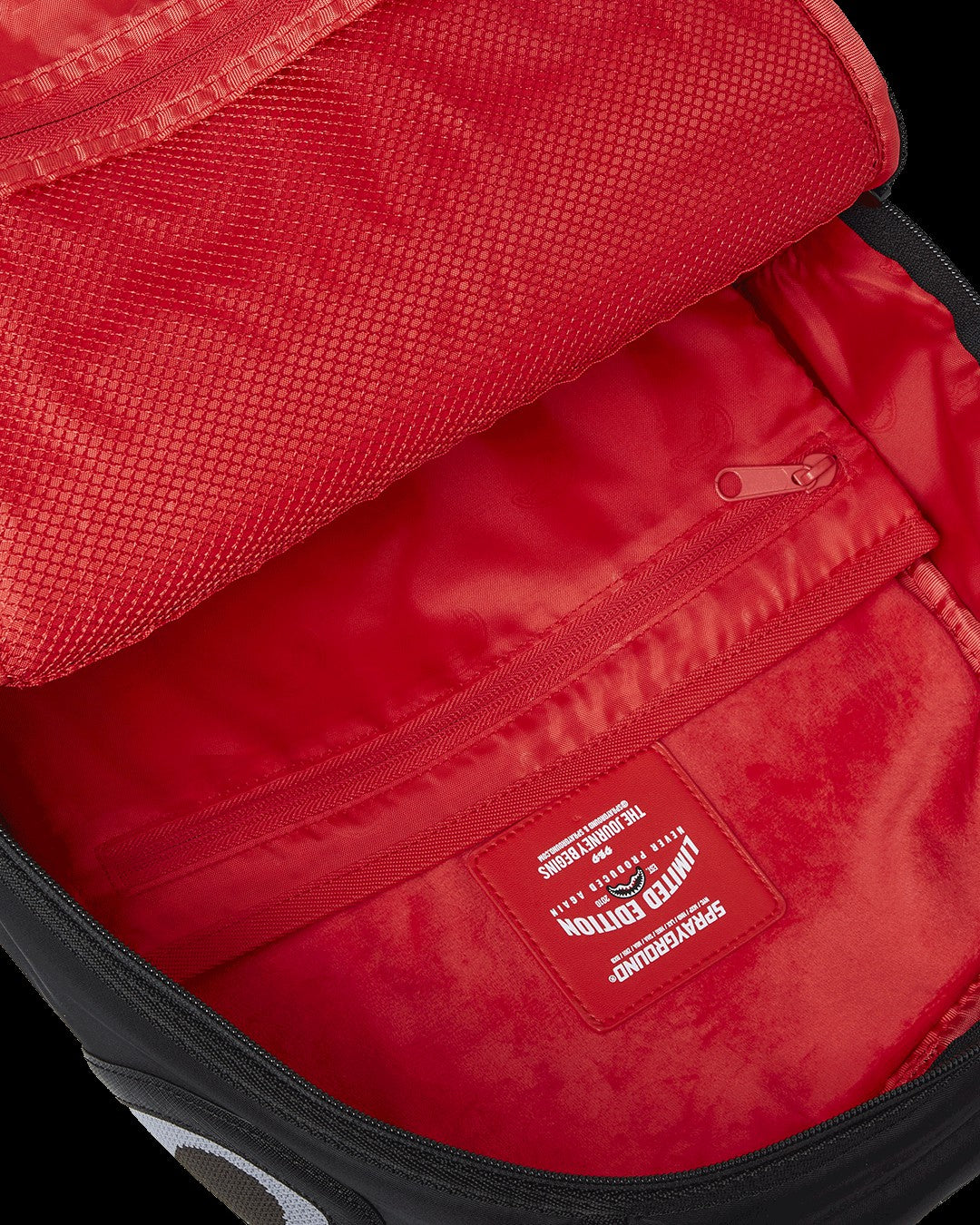 SHARK CENTRAL PARACHUTE DLX SATIN BACKPACK | Sprayground Online