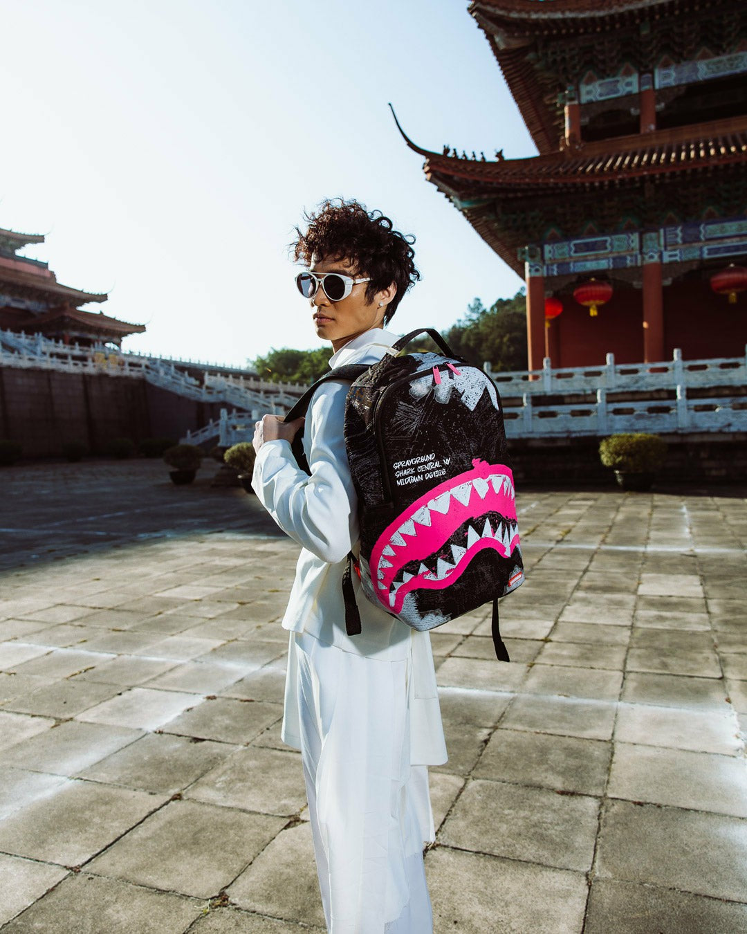 SHARK CENTRAL ACRYLIC ART DLX COTTON BACKPACK | Sprayground US