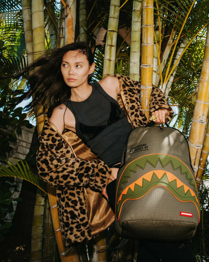 SHARK CENTRAL AIRBORNE BACKPACK | Sprayground Online