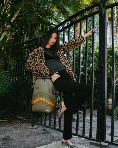 SHARK CENTRAL AIRBORNE BACKPACK | Sprayground Online