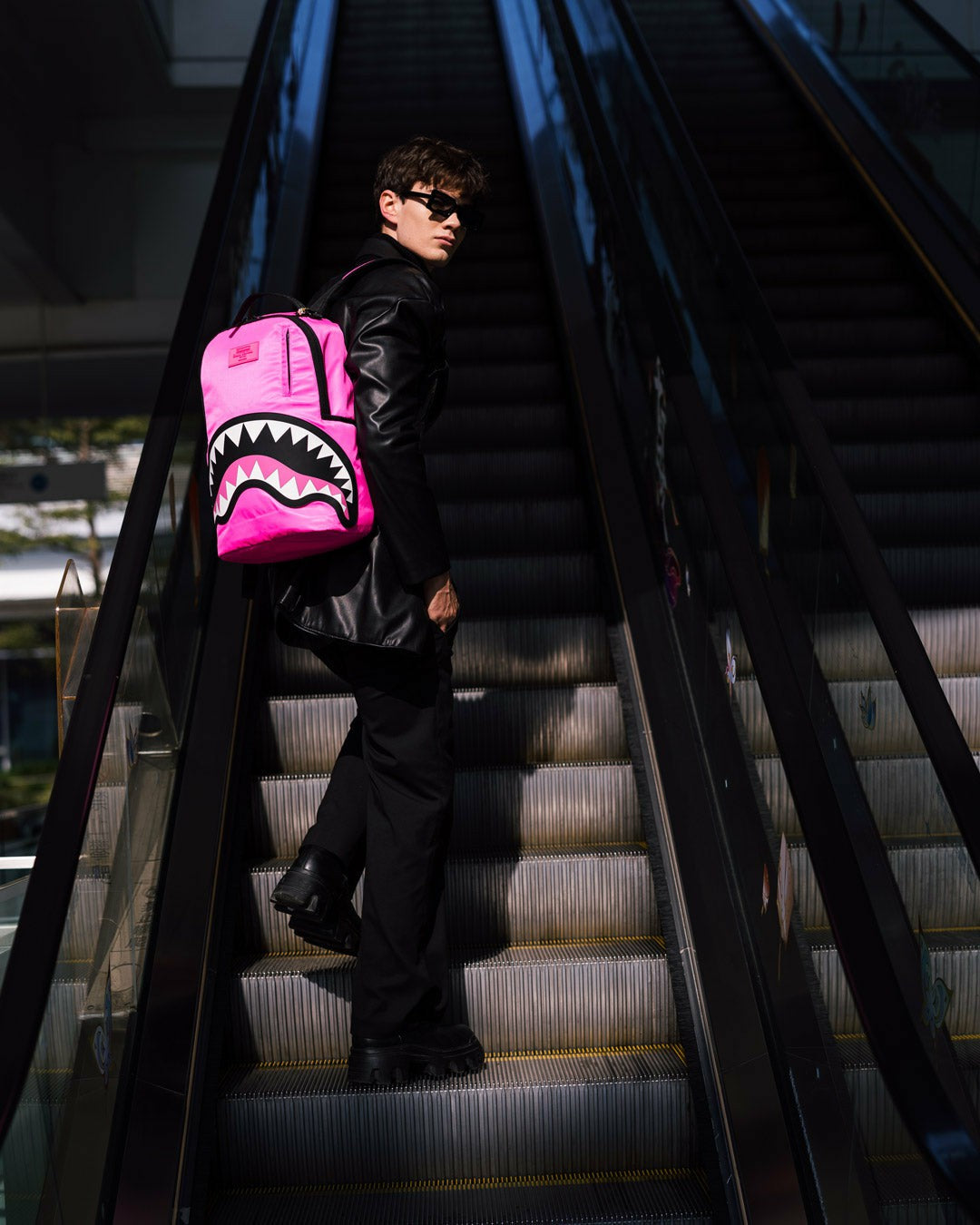 SHARK CENTRAL PULSE BACKPACK | Sprayground Discount