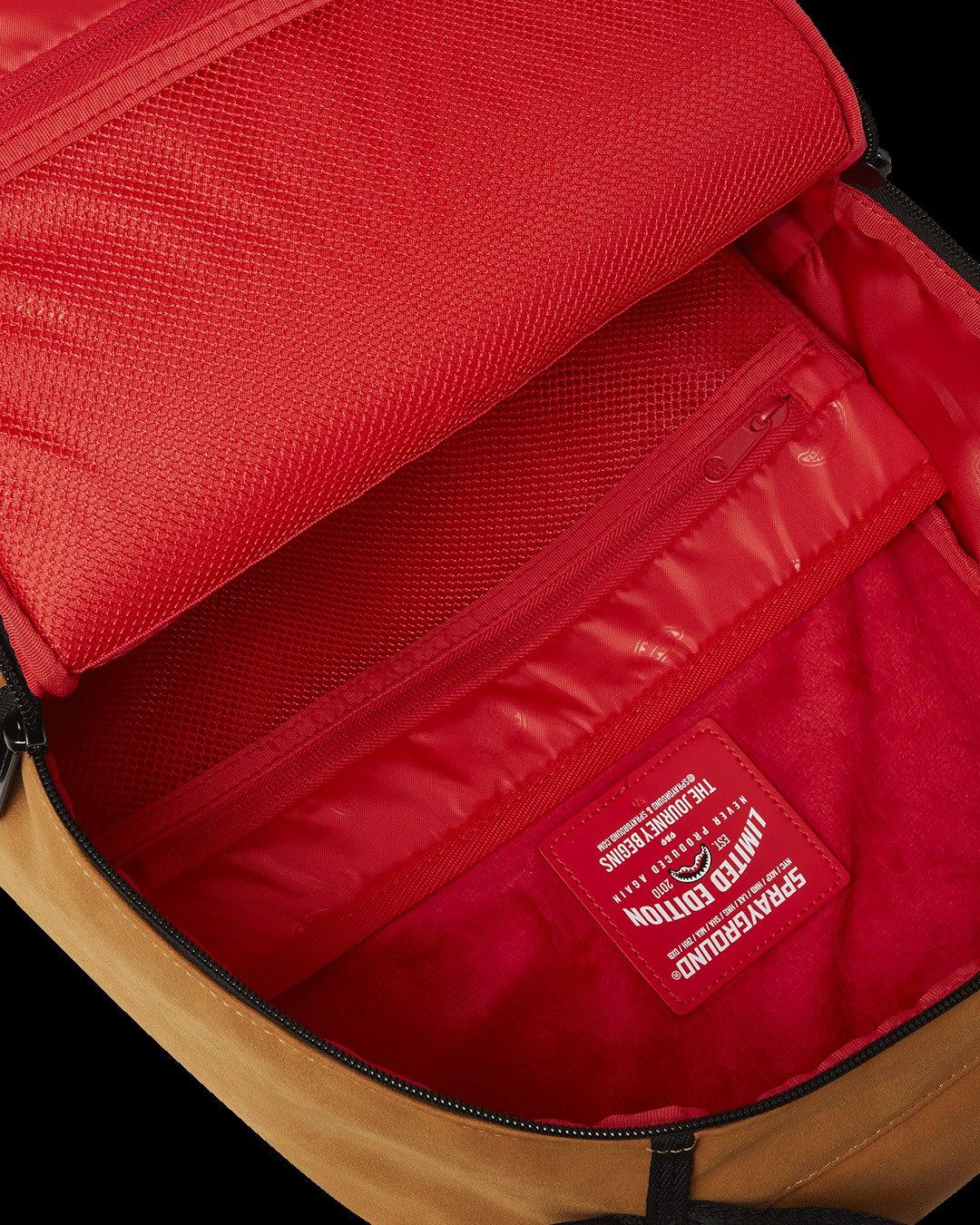 SHARK CENTRAL INTERIOR DLX BACKPACK | Sprayground Near Me