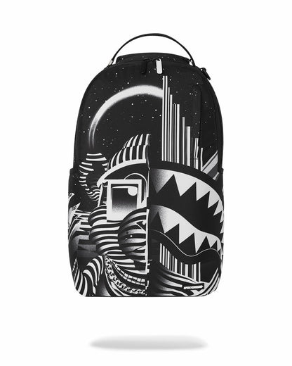 PARALLEL UNIVERSE BEAR SHARK DLXR BACKPACK | Sprayground US