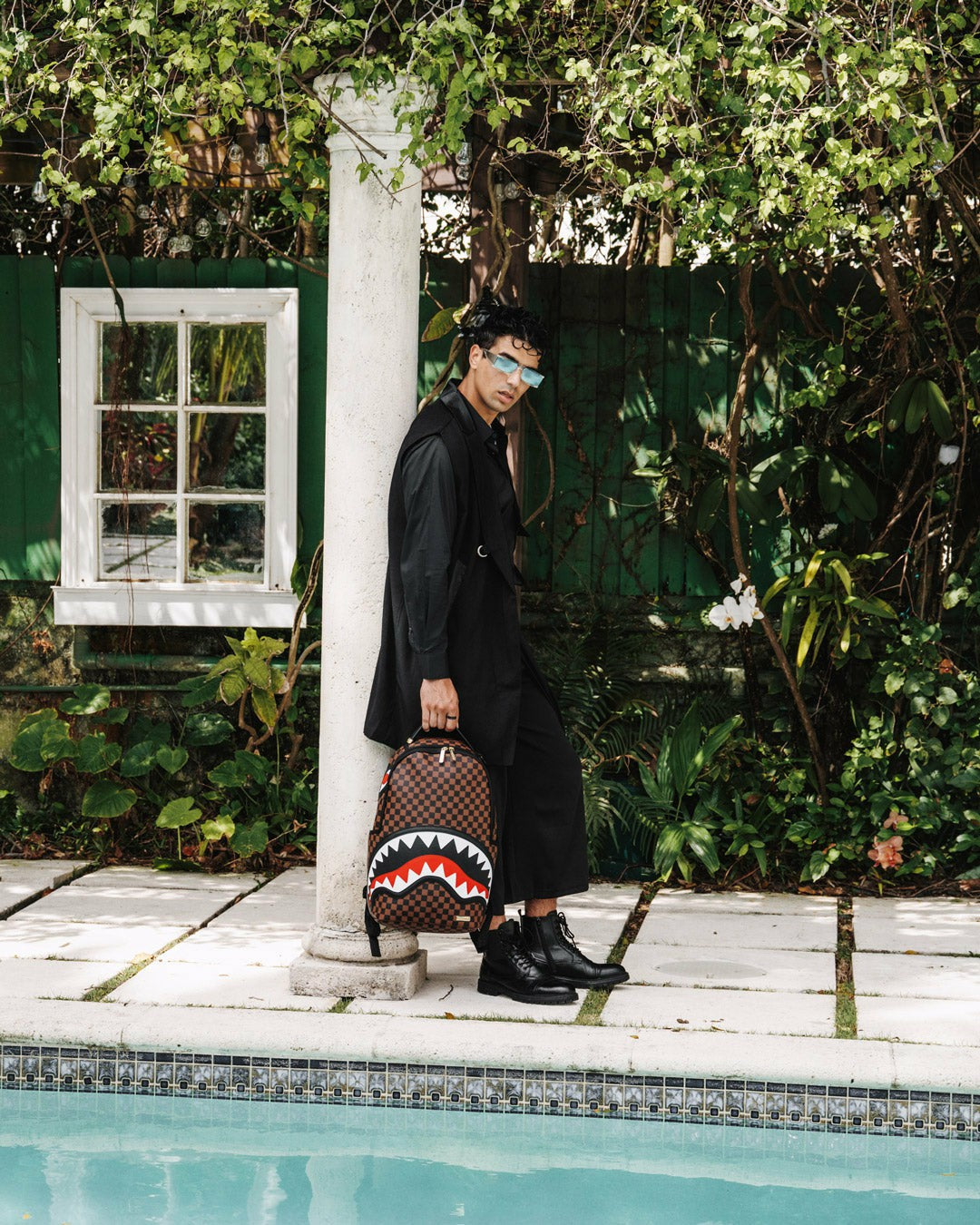 SAWTOOTH SHARKS IN PARIS DLXSV BACKPACK | Sprayground Clearance