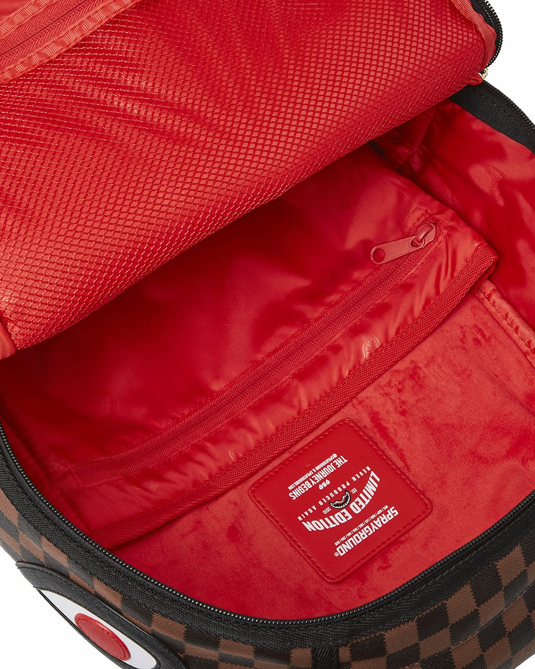SAWTOOTH SHARKS IN PARIS DLXSV BACKPACK | Sprayground Clearance