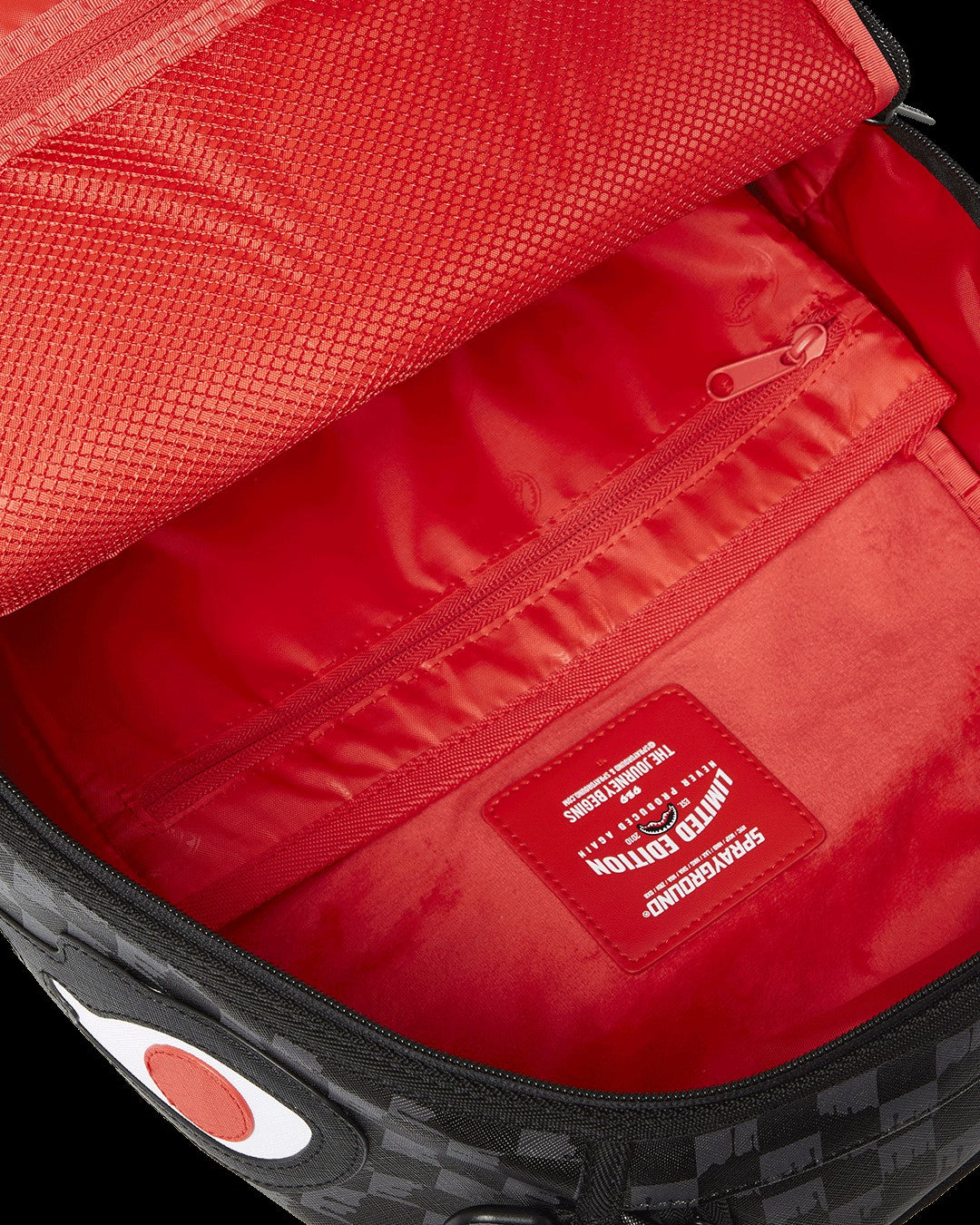 SHARKS IN PARIS THUNDERDRIP BACKPACK | Sprayground Near Me