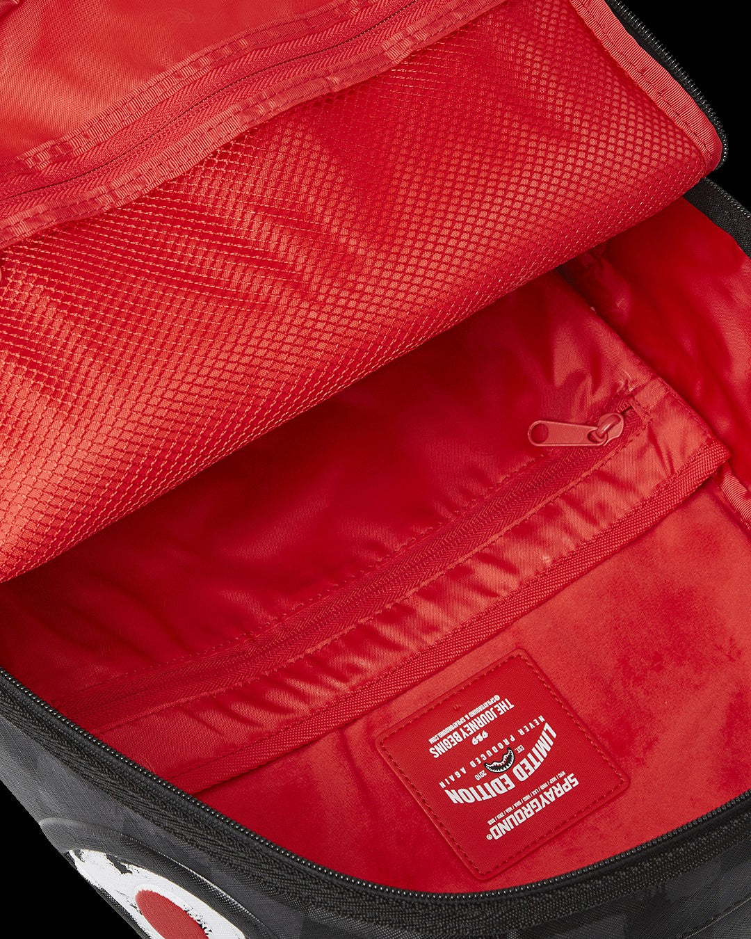 SNOOPY ART BITE DLXSV BACKPACK | Sprayground Online